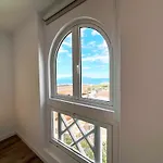Ocean View Apartment, *