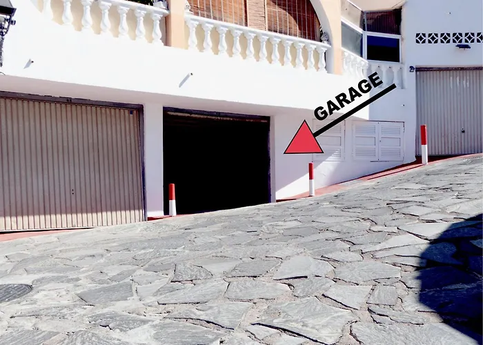 Ocean View Apartment,