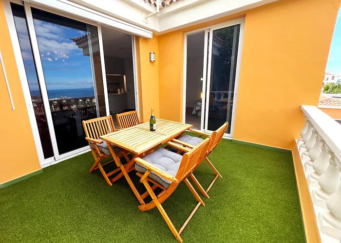 Ocean View Apartment, דירה אדחה