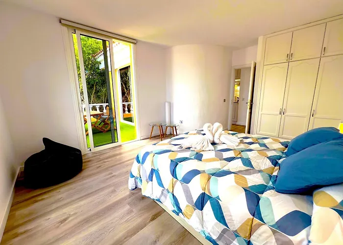 Ocean View Apartment, אדחה