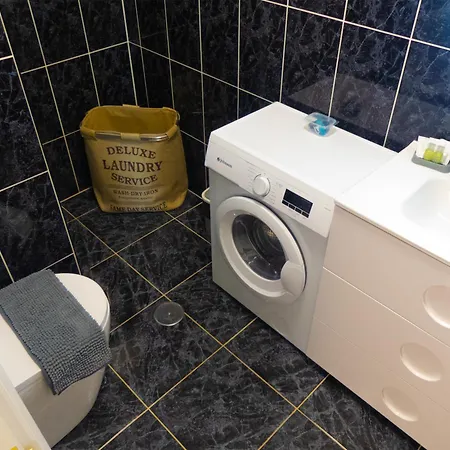 Ocean View Apartment, アパート アデヘ