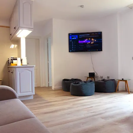 Ocean View Apartment, * アデヘ