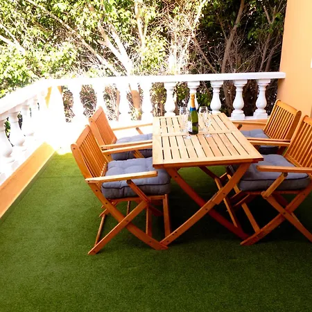 Ocean View Apartment, * アデヘ