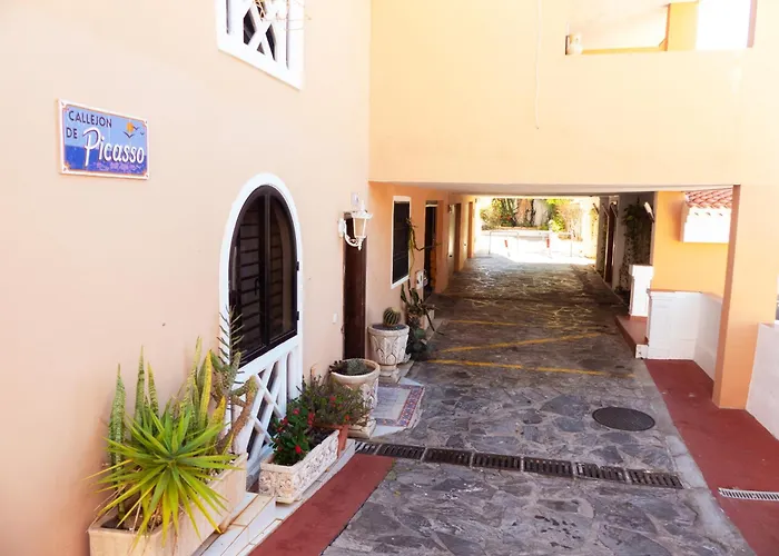 Ocean View Apartment,