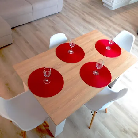 아파트 Ocean View Apartment, *