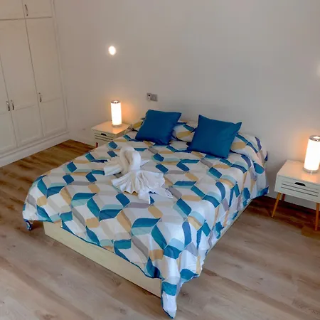 Ocean View Apartment, 아파트 아데제