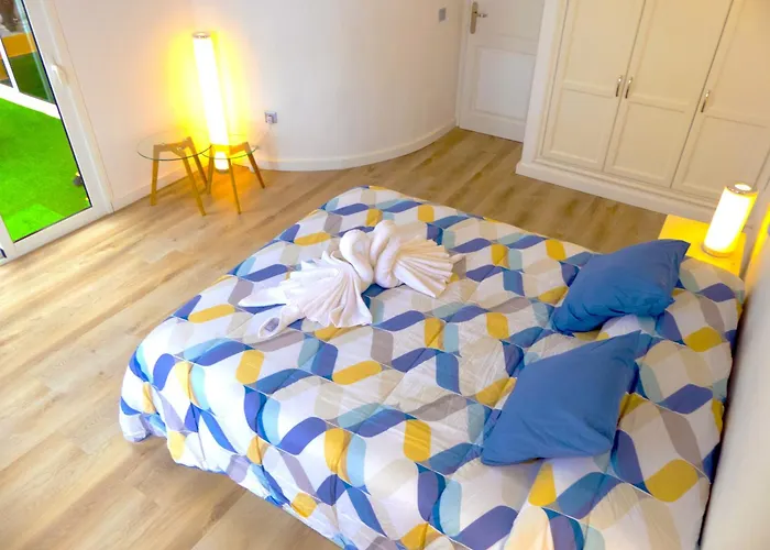 Ocean View Apartment,